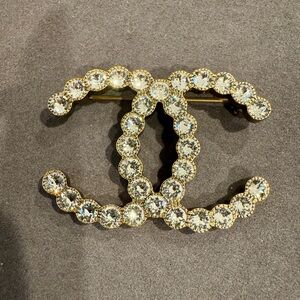 CHANEL 2020 City of Lights Strassed Brooch